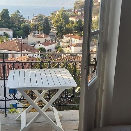 Tsitsinakis Traditional House Hydra  Buitenkant foto